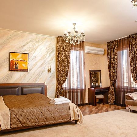 Totem Hotel Shymkent Esterno foto