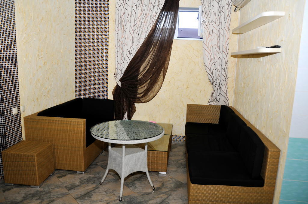 Totem Hotel Shymkent Esterno foto