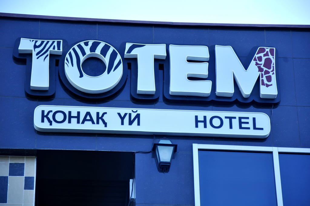 Totem Hotel Shymkent Esterno foto