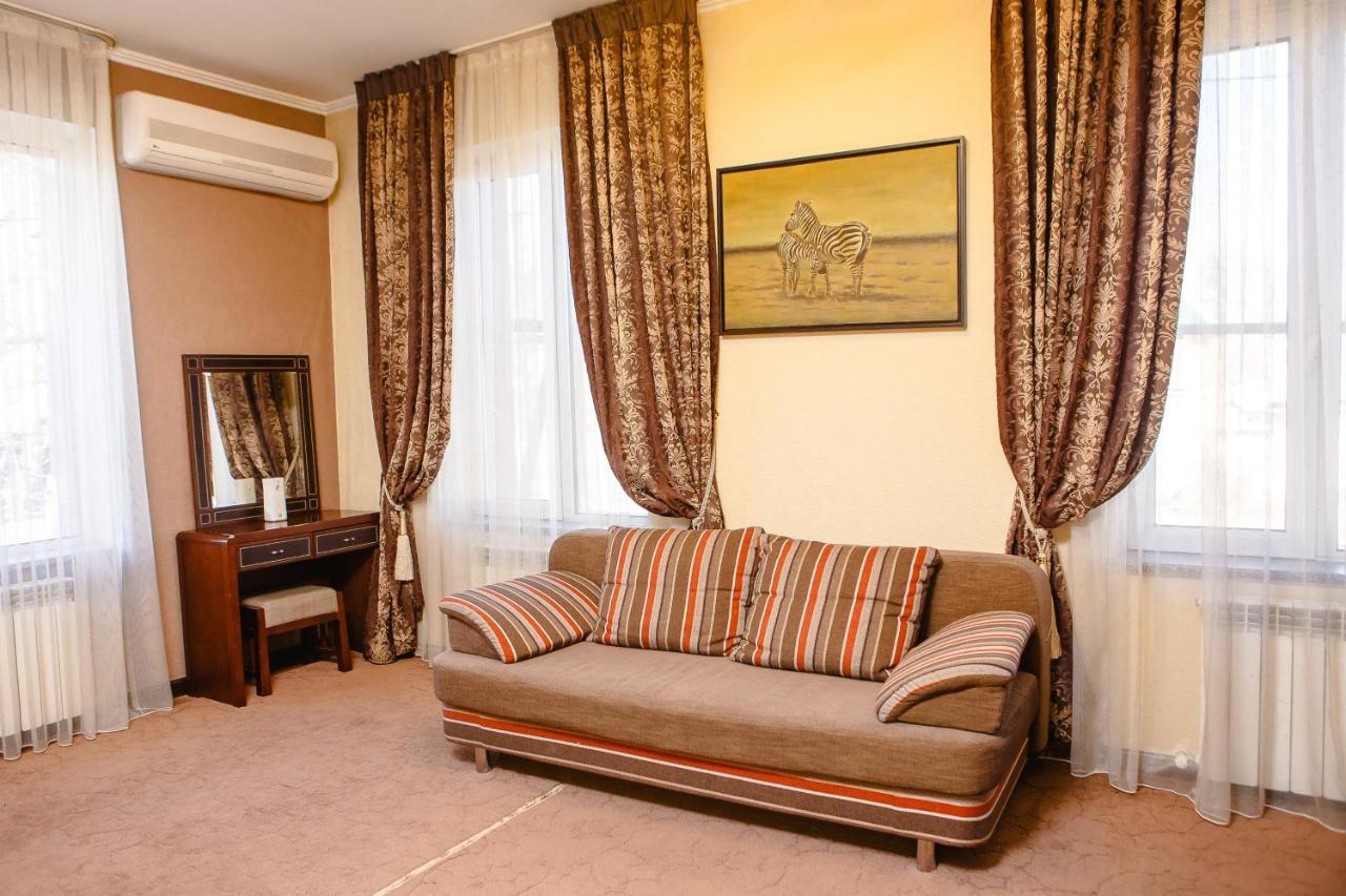 Totem Hotel Shymkent Esterno foto